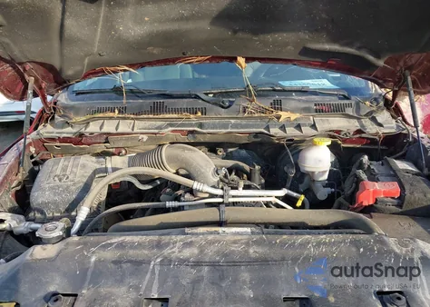 2021 Ram 1500 Classic Ssv 4X4 5'7 Box z USA, uszkodzony, nr VIN 1C6RR7XT3MS555788